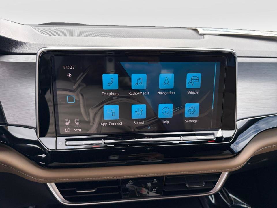 New 2026 Volkswagen Atlas Cross Sport SE AWD/4WD image 16