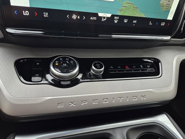 New 2025 Ford Expedition Active RWD image 29