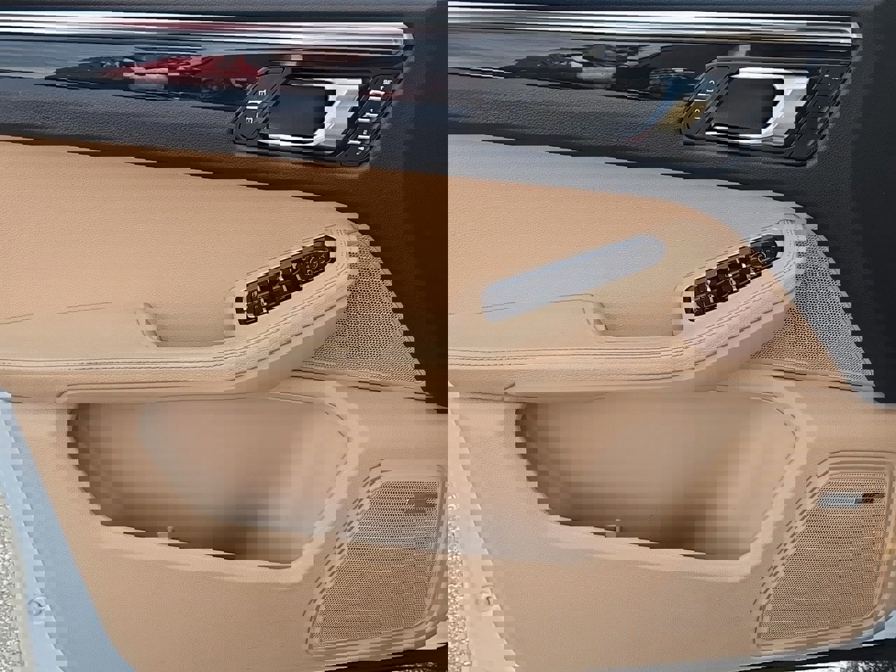 Used 2024 Porsche Macan image 11