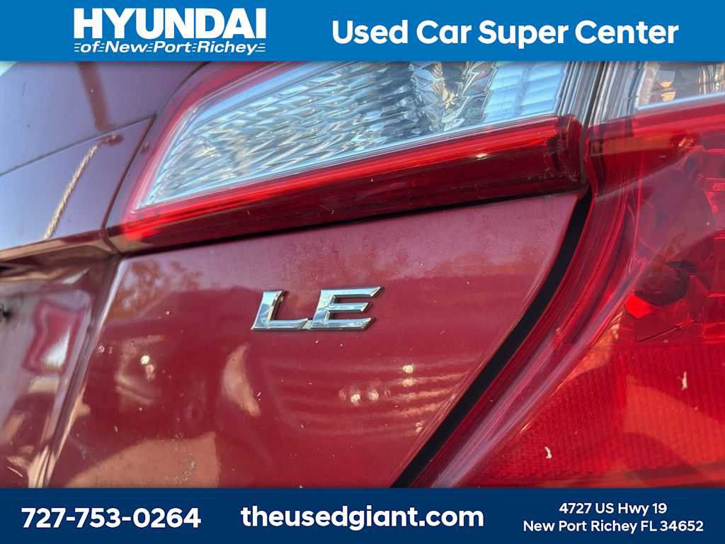 Used 2012 Toyota Camry LE FWD image 5