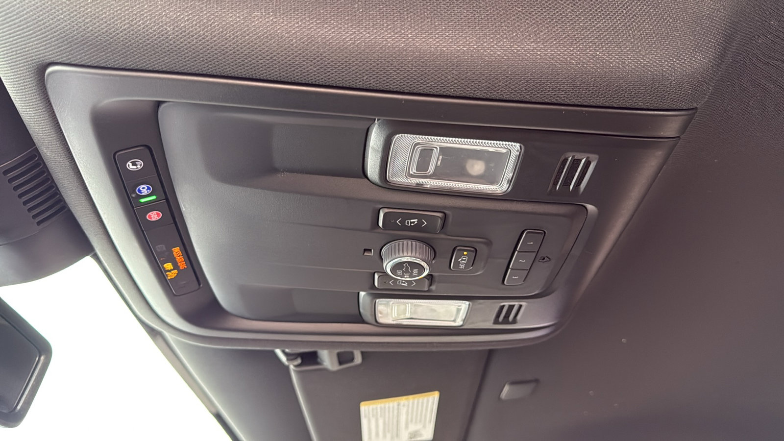 Used 2024 GMC Yukon XL AT4 image 26