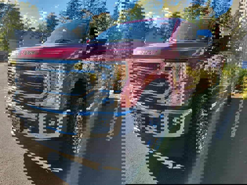 Used 2022 Ford F250 Lariat w/ Chrome Package image 8