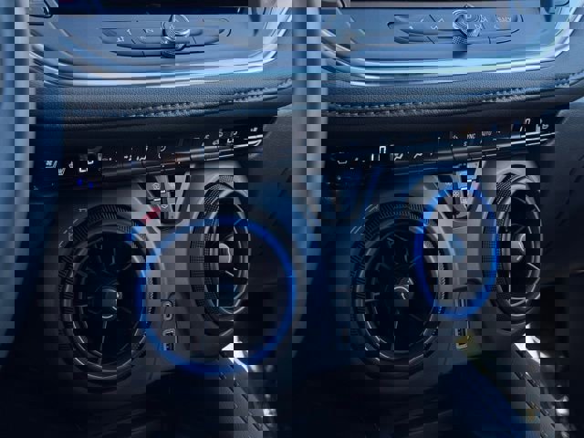 Used 2025 Chevrolet Blazer RS w/ Enhanced Convenience Package image 34