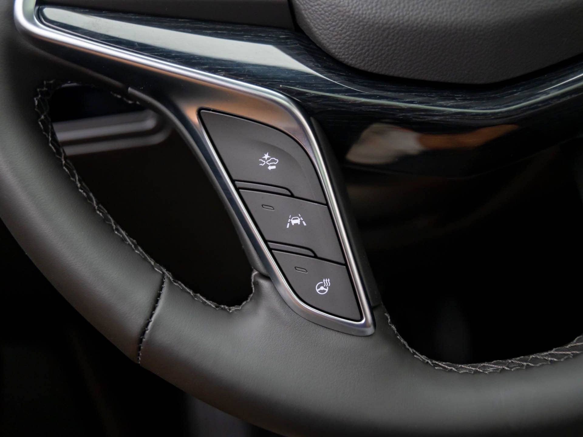 New 2025 Cadillac XT5 Premium Luxury image 24