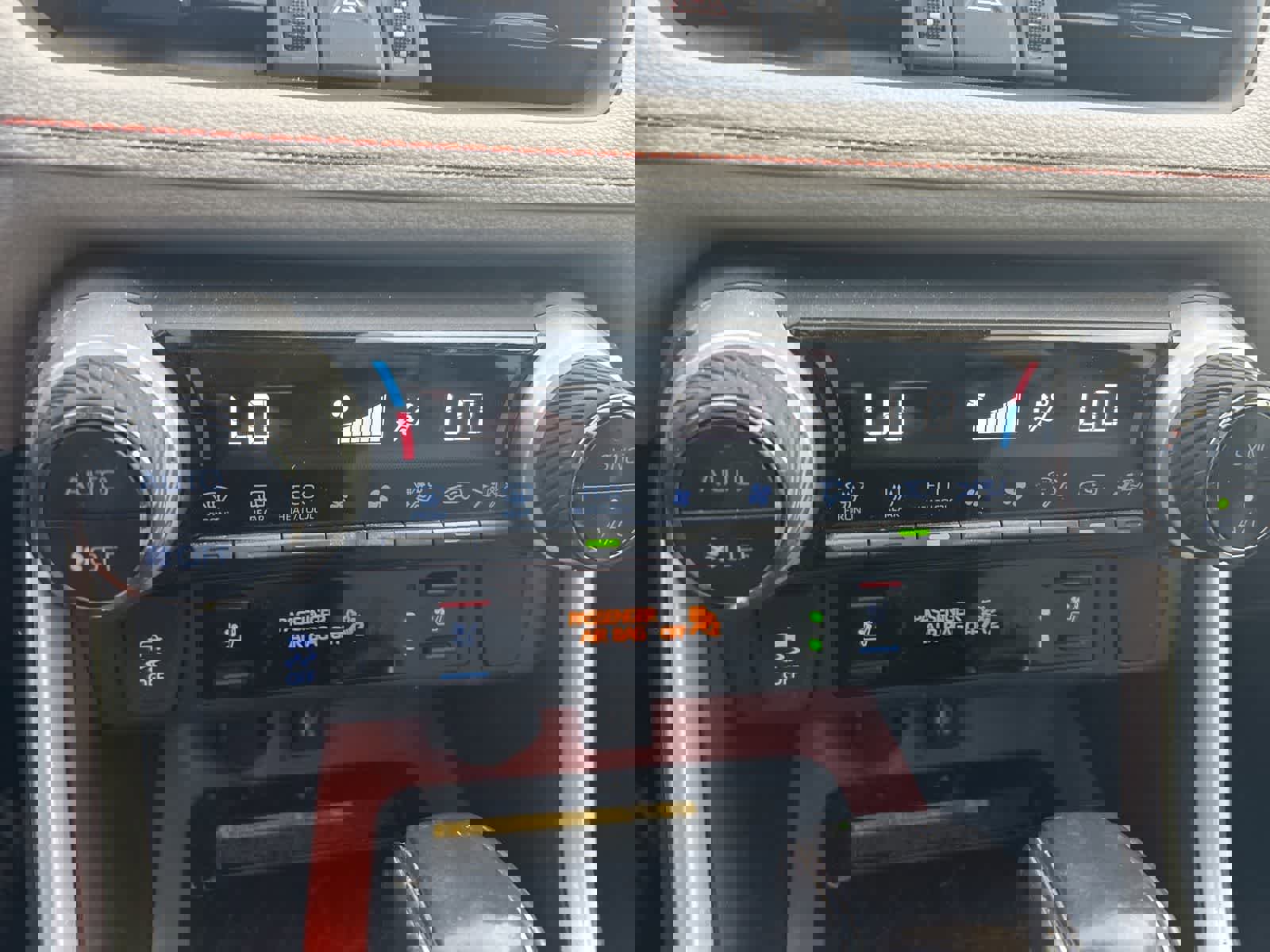 Used 2019 Toyota RAV4 Adventure w/ Advanced Technology Package image 39