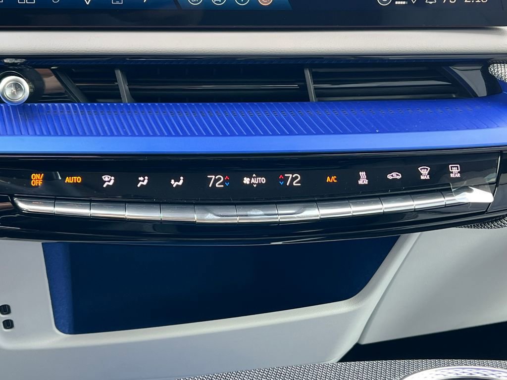New 2026 Cadillac Optiq Sport 1 w/ LPO, Floor Liner Package AWD/4WD image 25