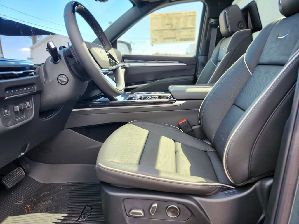 New 2026 Cadillac Escalade ESV Sport w/ Touring Package image 19