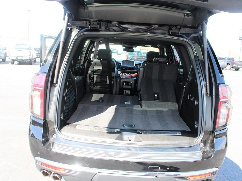 Used 2023 Chevrolet Tahoe Premier AWD/4WD image 20