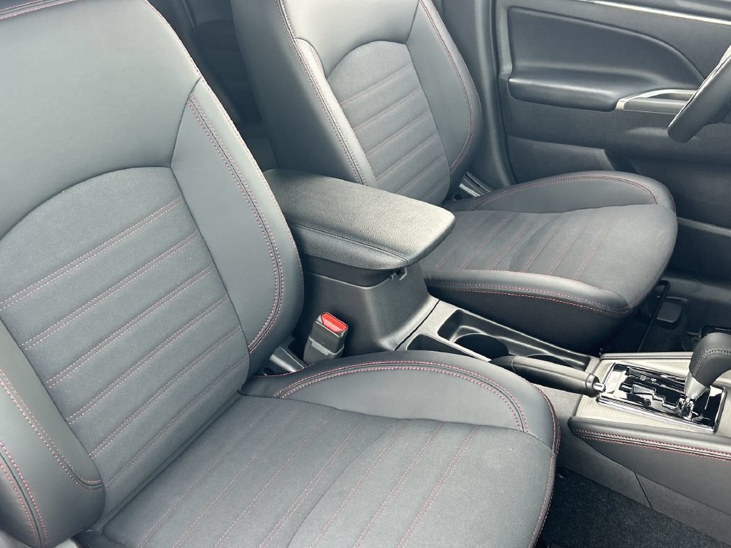 New 2027 Mitsubishi Outlander Sport SE FWD image 21
