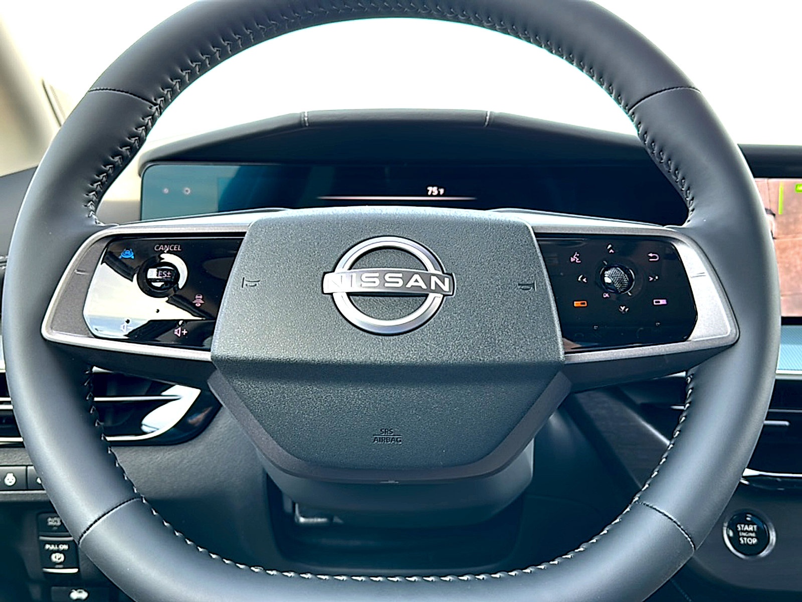 New 2025 Nissan Murano SL image 17