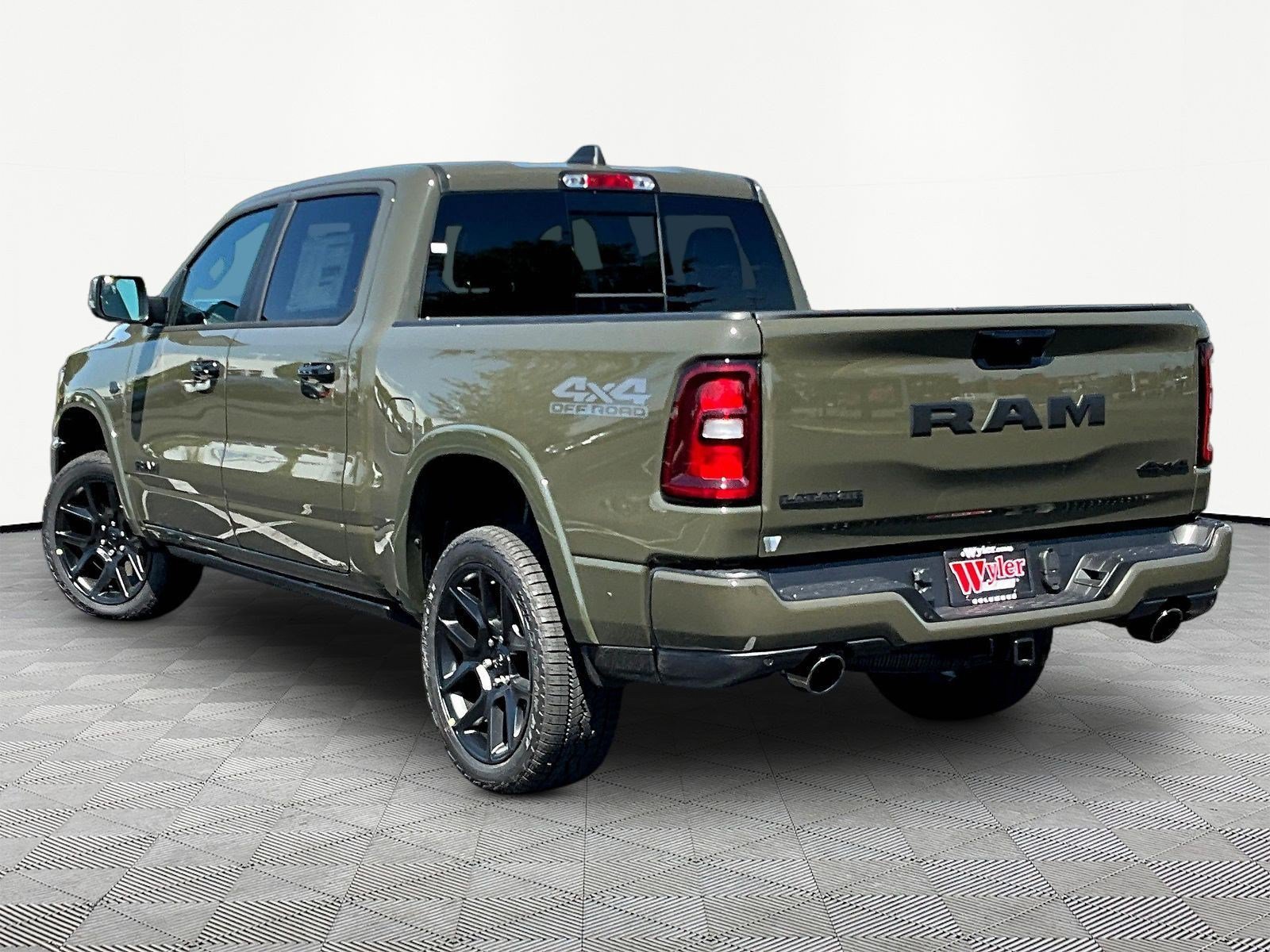 New 2027 RAM 1500 Laramie w/ Night Edition AWD/4WD image 4
