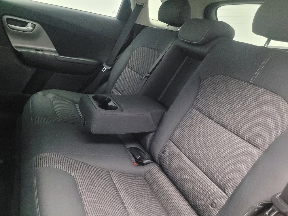 Used 2017 Kia Niro LX image 18
