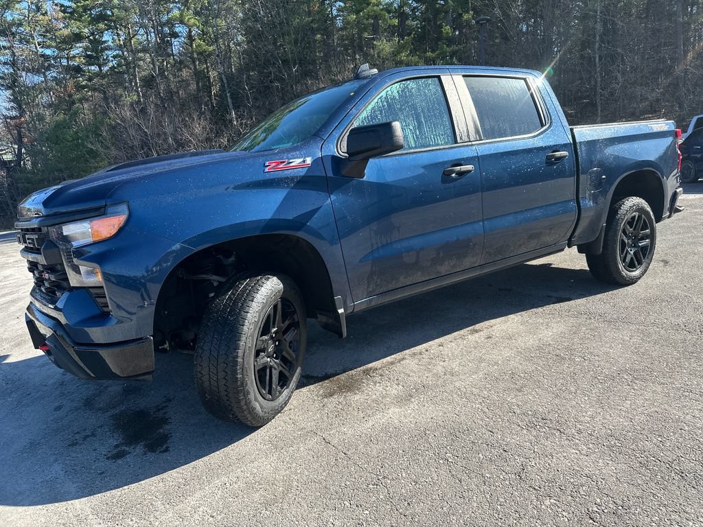 Used 2023 Chevrolet Silverado 1500 Custom Trail Boss AWD/4WD image 1