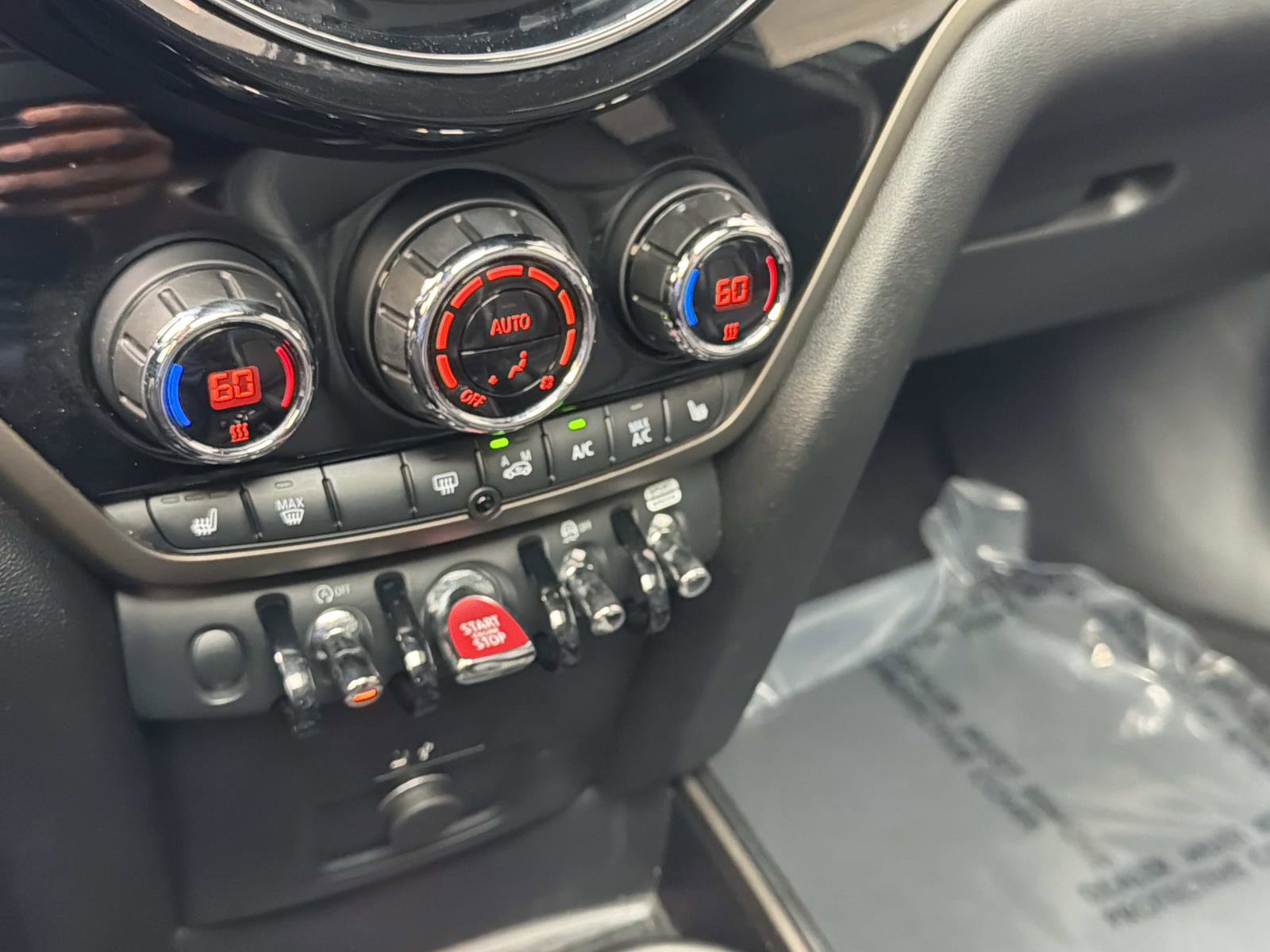 Used 2022 MINI Cooper Countryman S w/ Premium Package image 21