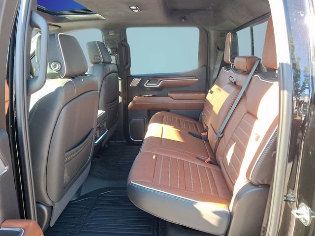 Used 2025 GMC Sierra 1500 Denali Ultimate AWD/4WD image 6