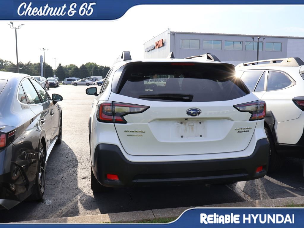 Used 2024 Subaru Outback Premium AWD/4WD image 17