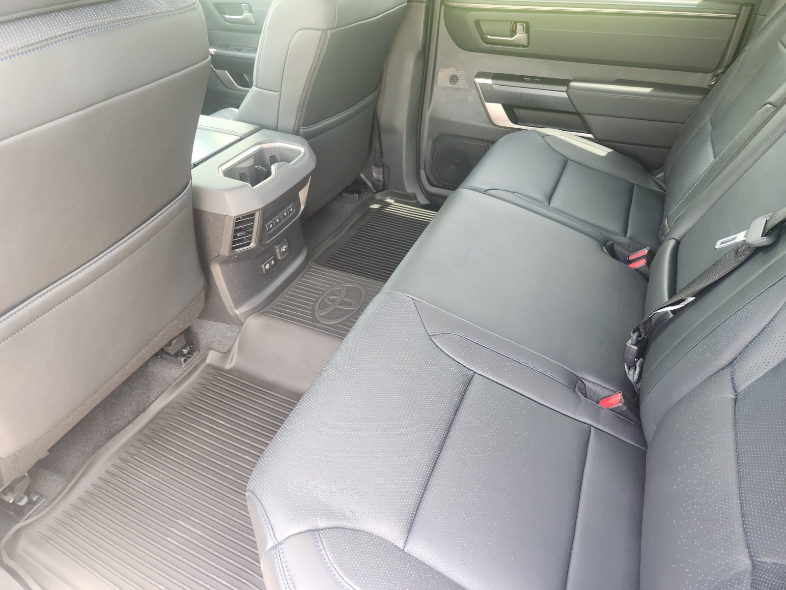 New 2026 Toyota Tundra Platinum AWD/4WD image 24