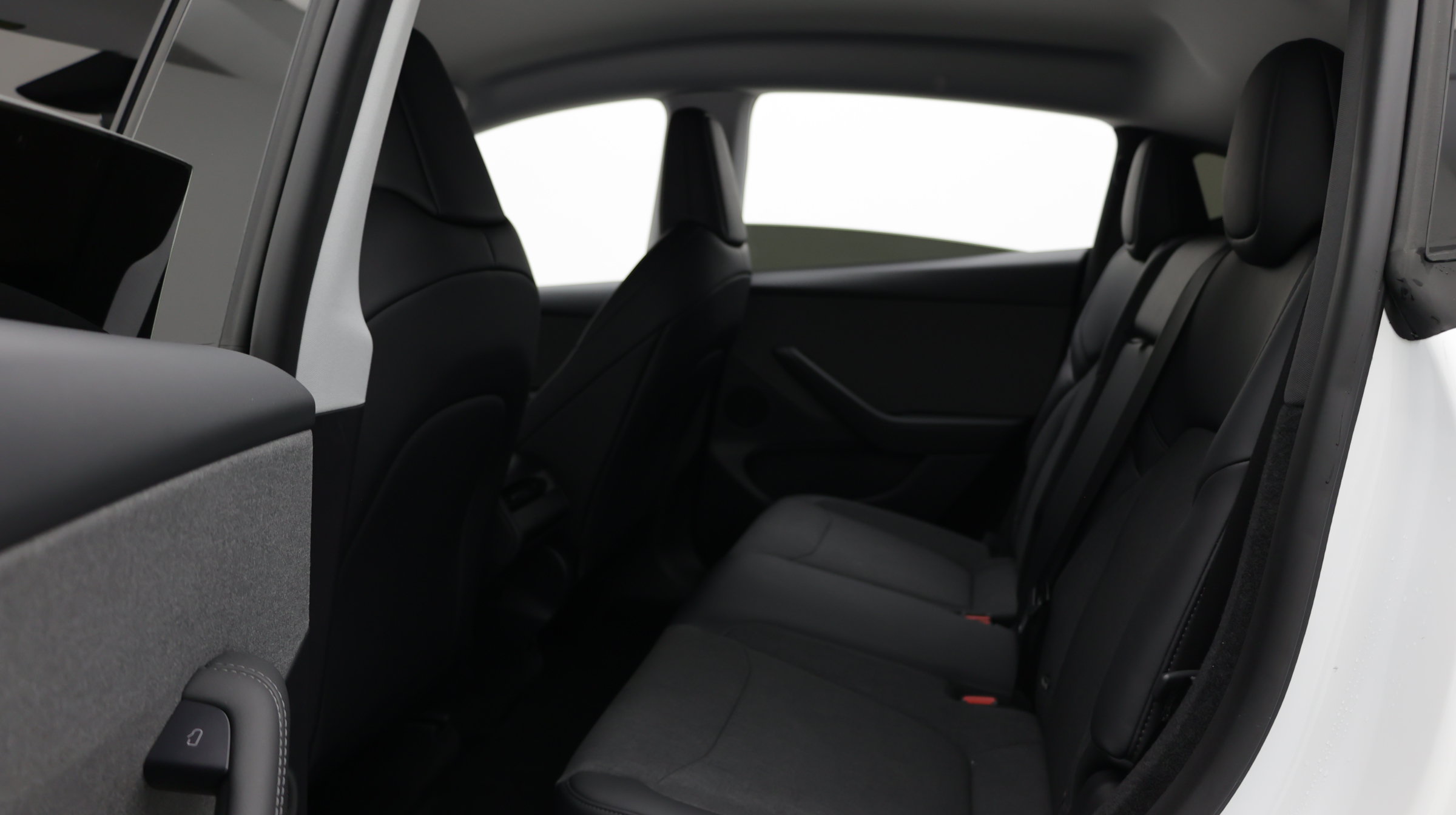 Used 2026 Tesla Model Y 2WD image 25