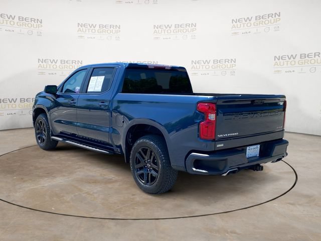 Used 2023 Chevrolet Silverado 1500 RST w/ Z71 Off-Road Package AWD/4WD image 3