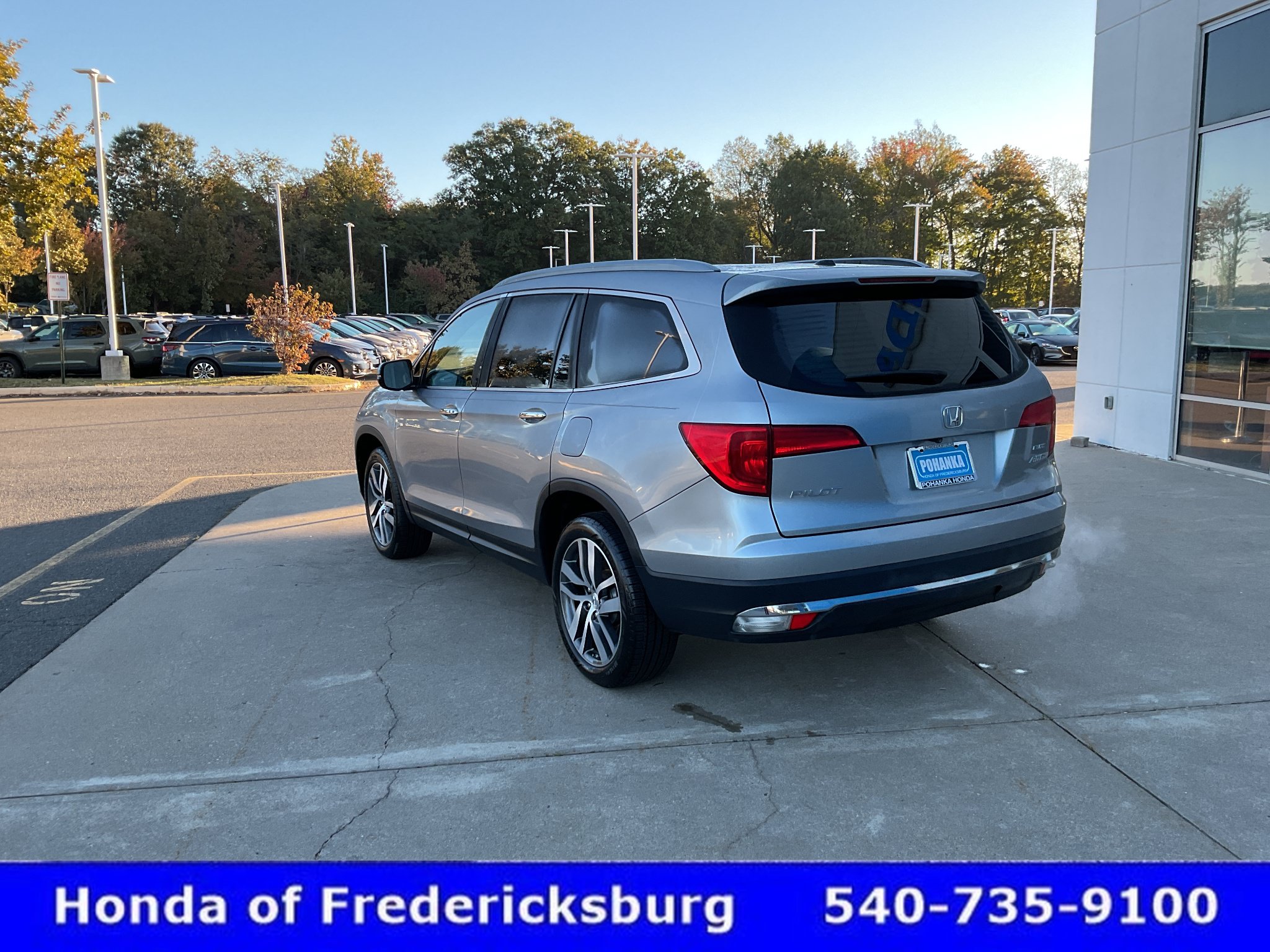 Certified 2017 Honda Pilot Elite image 4