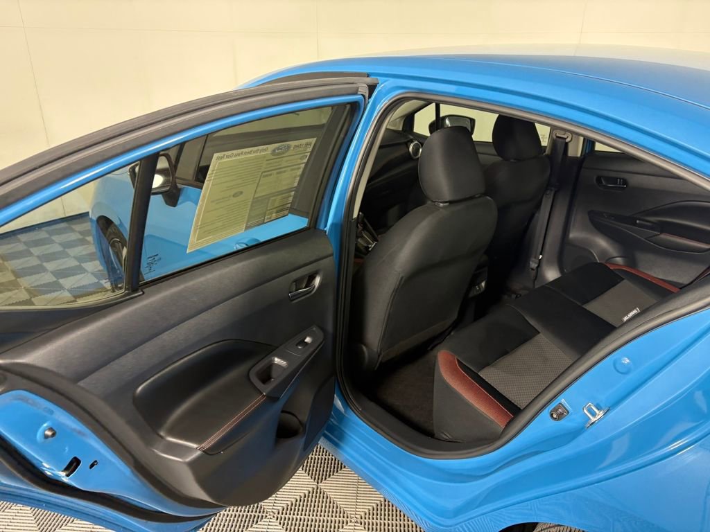 Used 2025 Nissan Versa SR w/ Trunk Package image 27