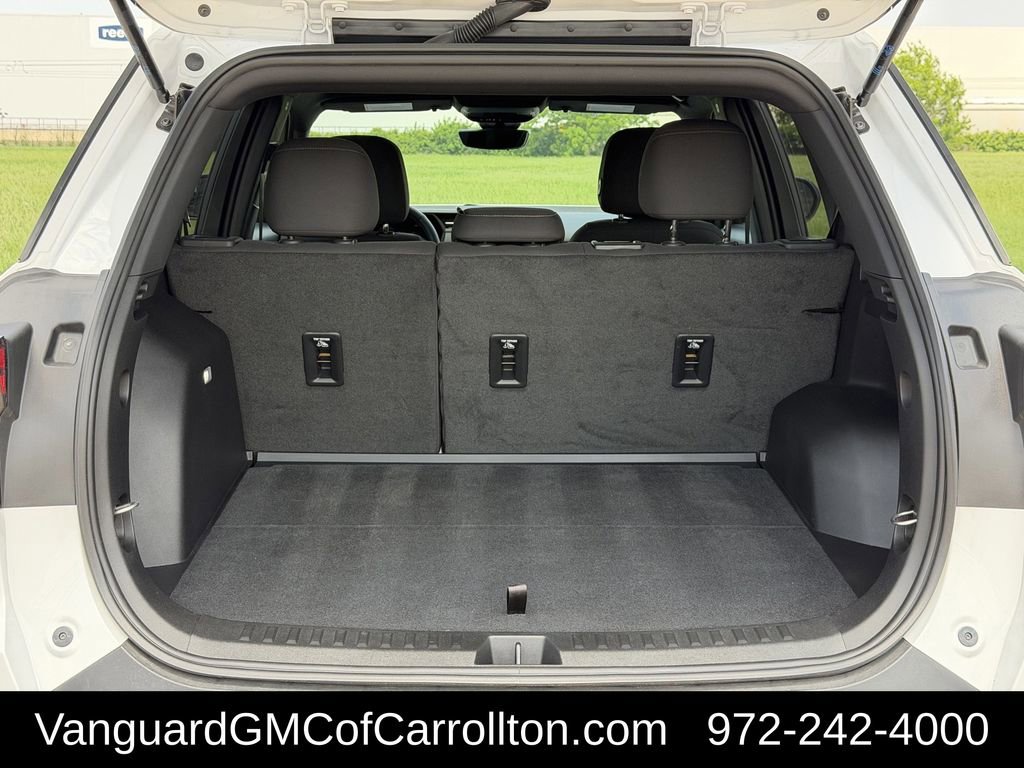 Used 2025 GMC Terrain Elevation w/ Technology Package II AWD/4WD image 32