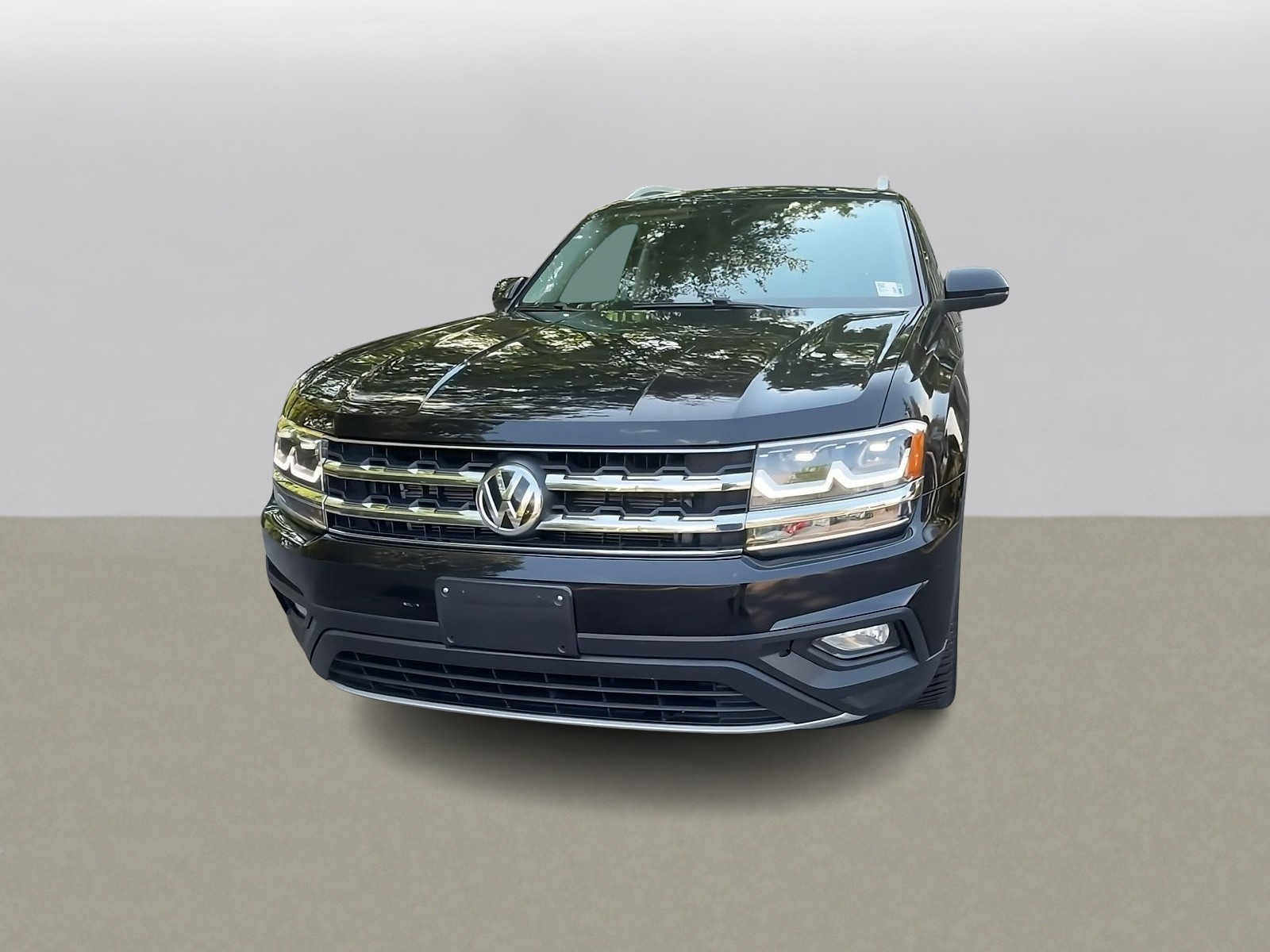 Used 2019 Volkswagen Atlas SE w/ Towing Package AWD/4WD image 3