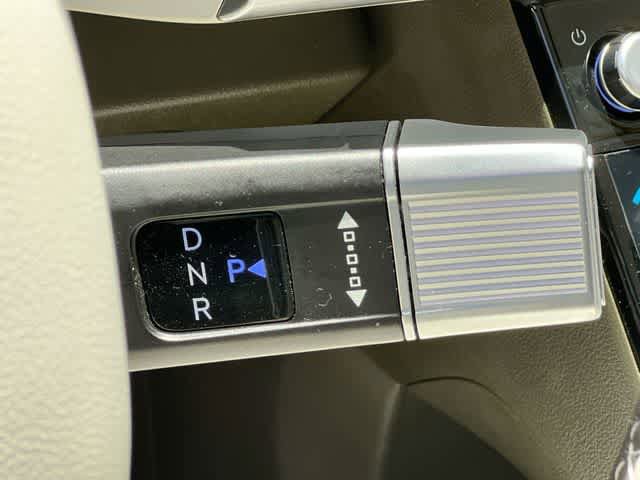 Used 2025 Hyundai Santa Fe Calligraphy AWD/4WD image 16