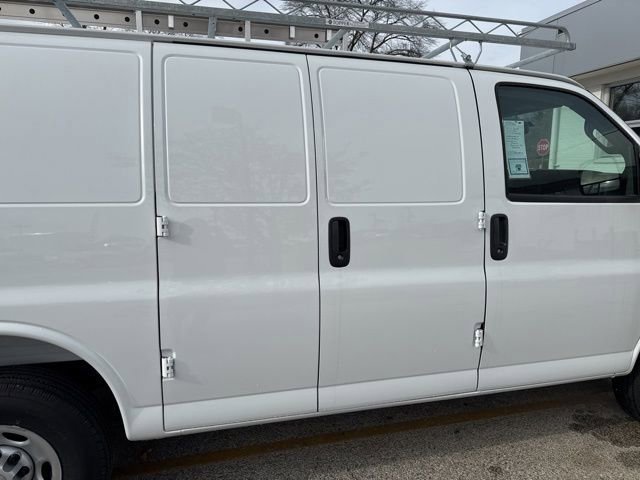New 2025 Chevrolet Express 2500 w/ Driver Convenience Package RWD image 7