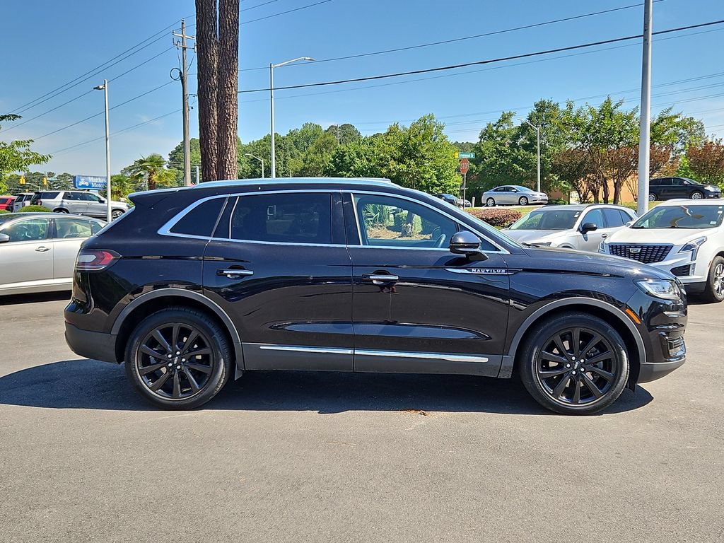 Used 2020 Lincoln Nautilus Reserve w/ Monochromatic Package AWD/4WD image 8