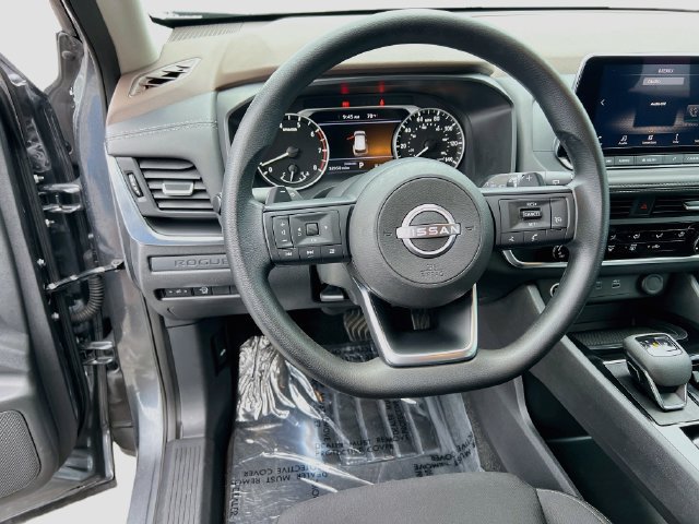 Used 2023 Nissan Rogue S FWD image 8