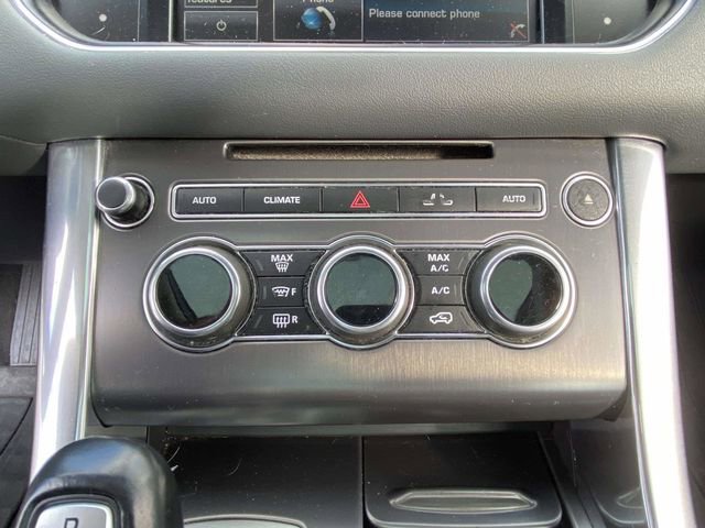 Used 2015 Land Rover Range Rover Sport SE image 20