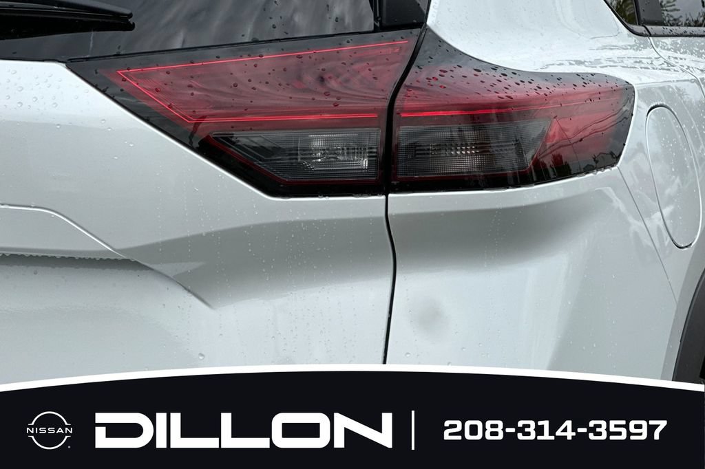 New 2026 Nissan Rogue SV AWD/4WD image 28