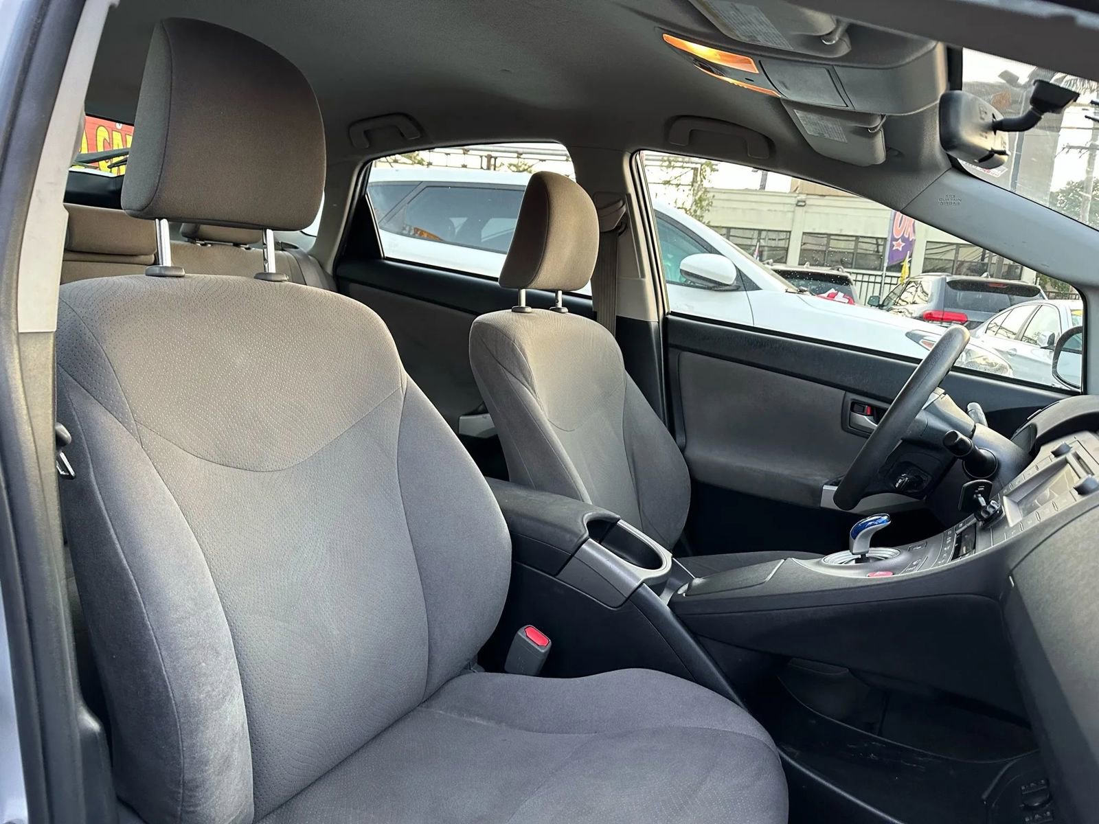 Used 2014 Toyota Prius Plug-In Hybrid image 19