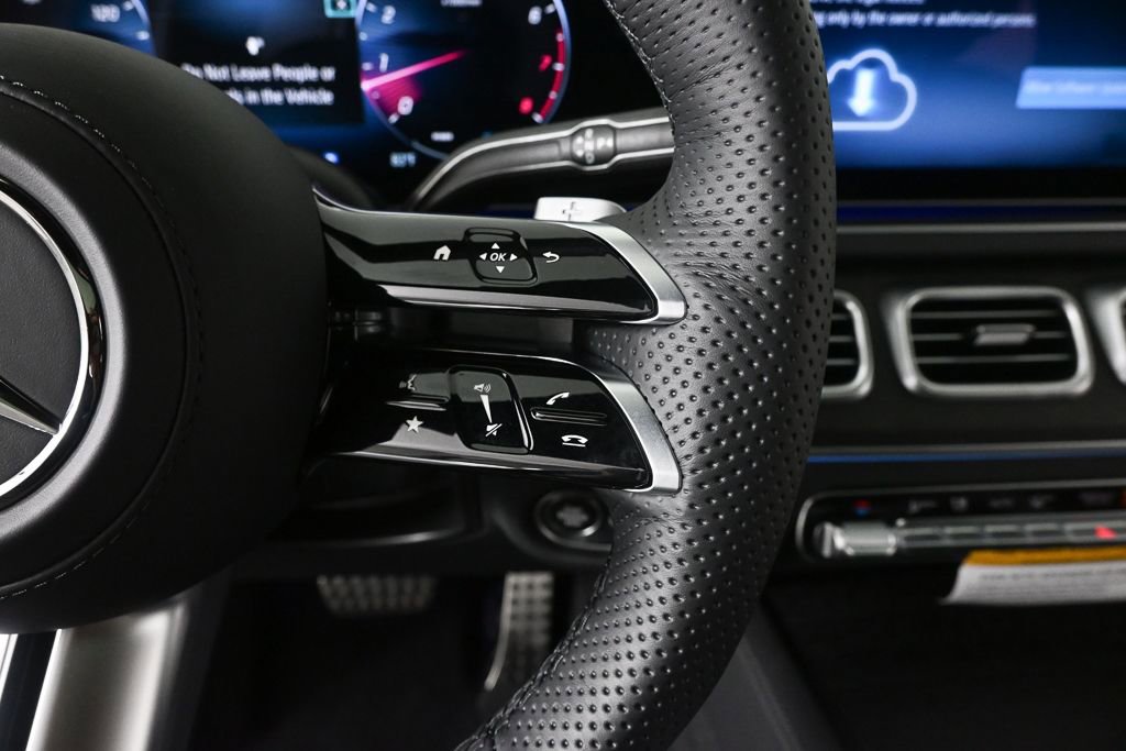 New 2026 Mercedes-Benz GLS 450 4MATIC image 11