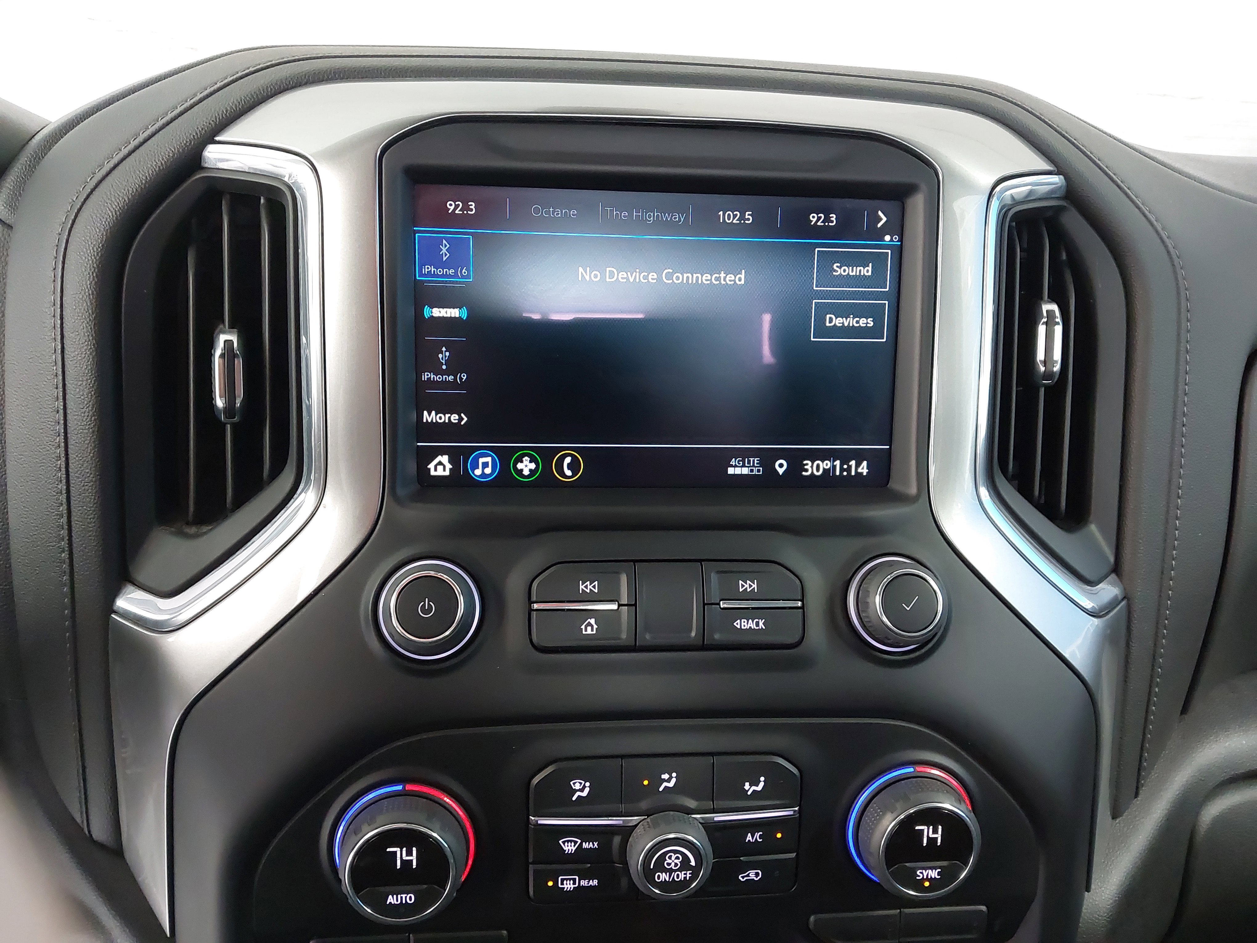 Used 2022 Chevrolet Silverado 1500 LT image 21