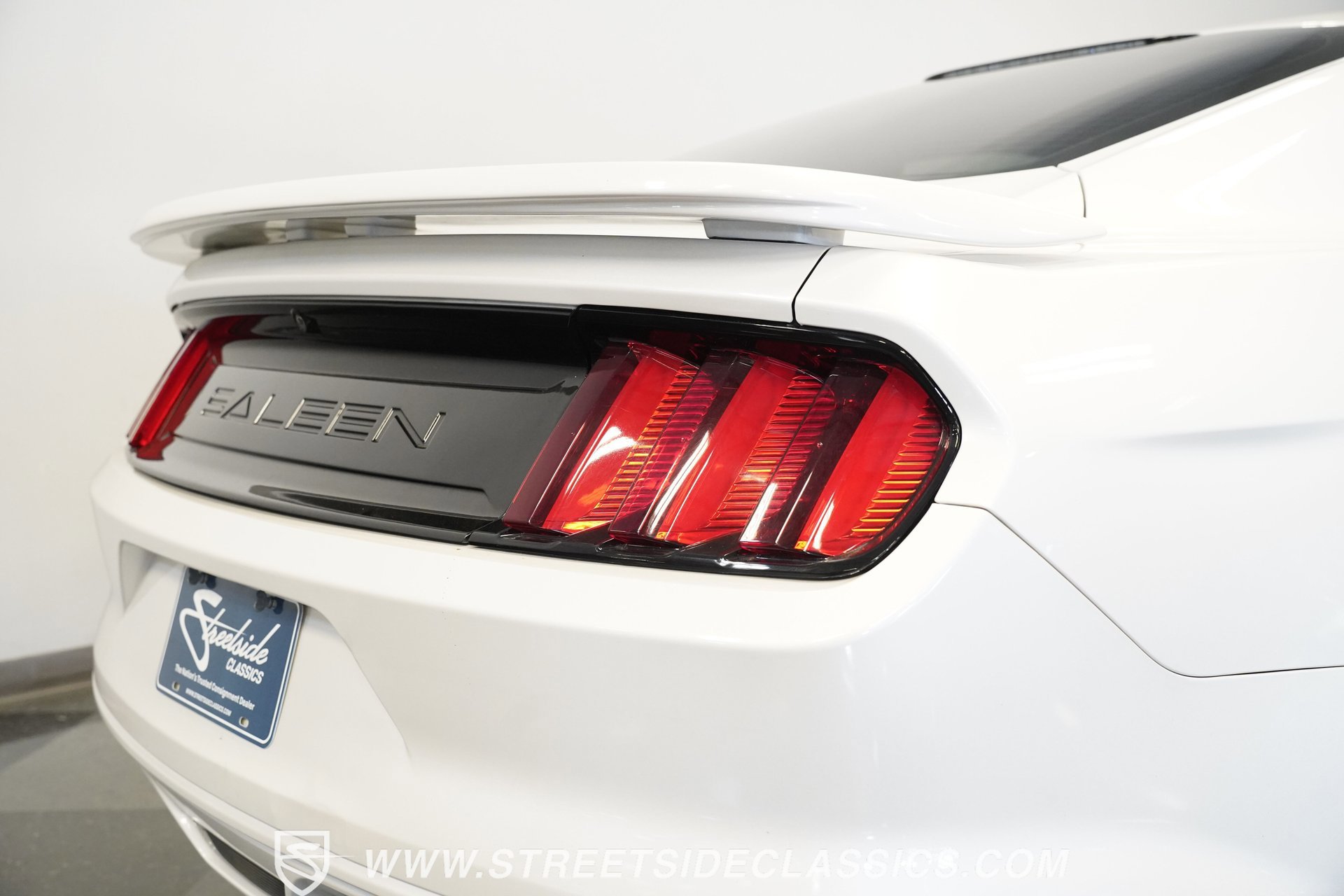 Used 2017 Ford Mustang GT image 26