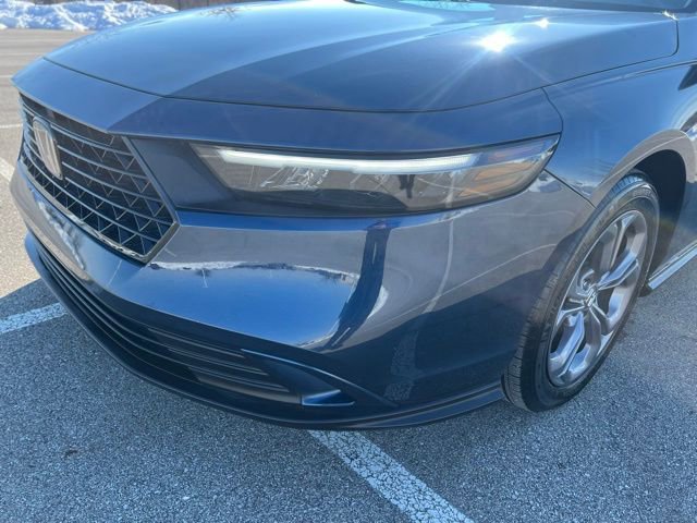Used 2023 Honda Accord EX image 4