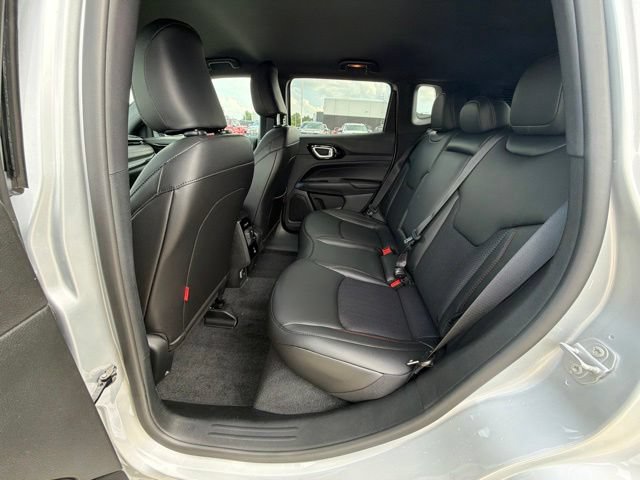 New 2026 Jeep Compass Trailhawk w/ Trailer Tow Group AWD/4WD image 22