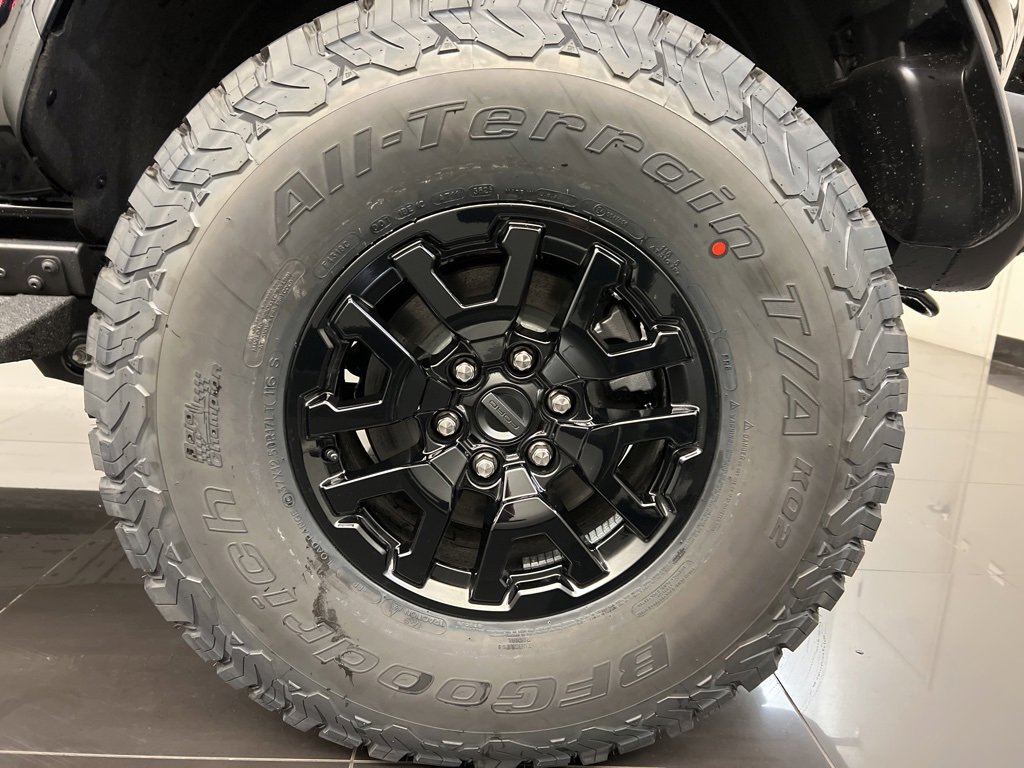 New 2025 Ford Bronco Raptor image 7