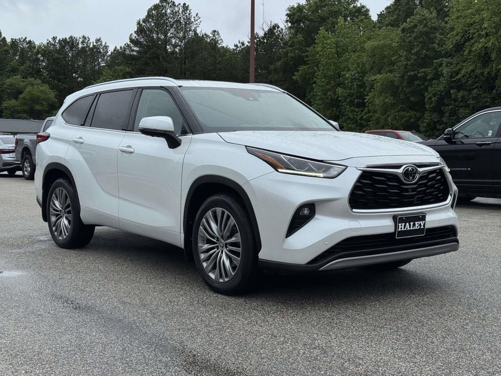Used 2023 Toyota Highlander Platinum AWD/4WD video 1