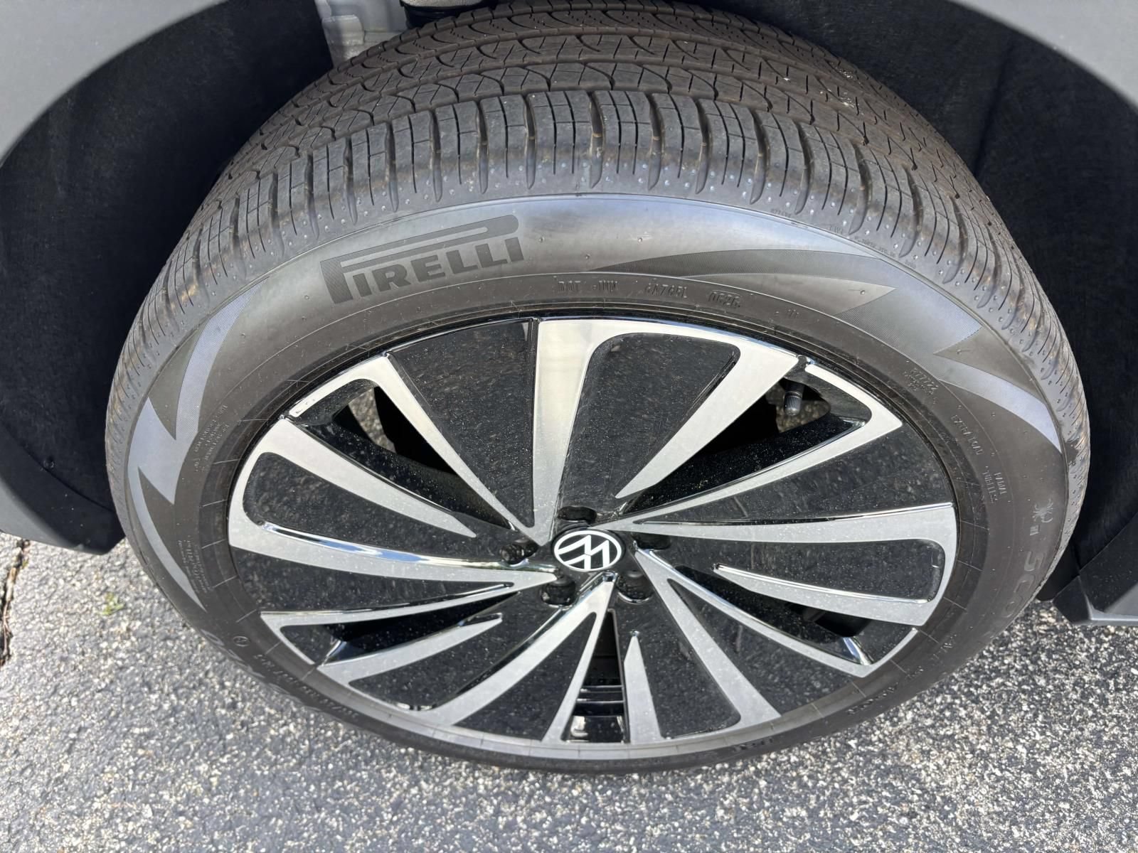New 2026 Volkswagen ID.4 Pro AWD/4WD image 10