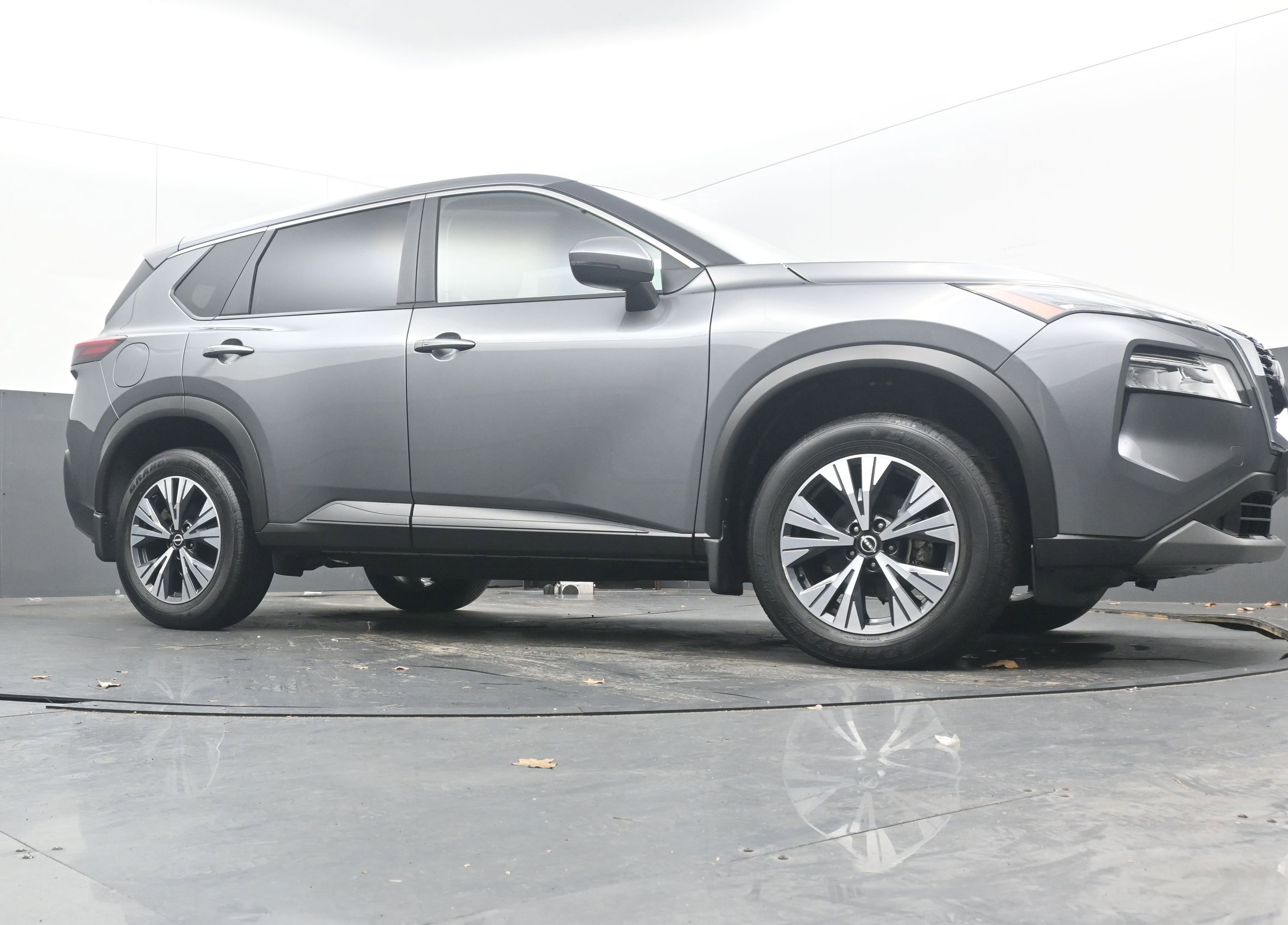 Certified 2023 Nissan Rogue SV image 23