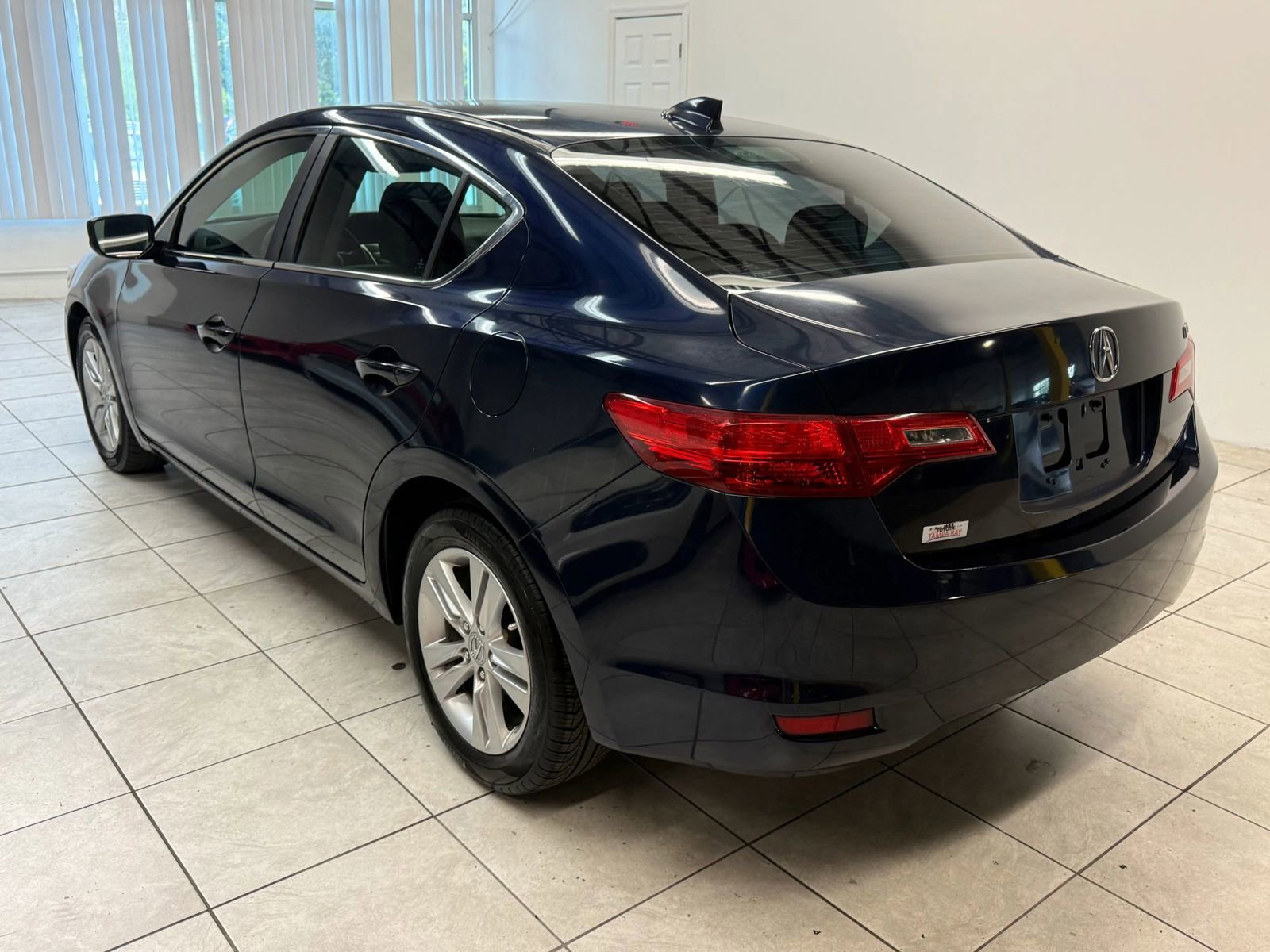 Used 2013 Acura ILX FWD image 7