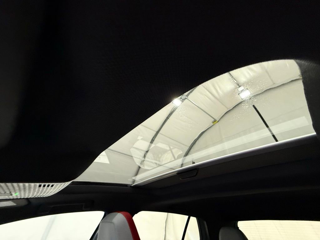 Used 2024 Volkswagen GTI Autobahn image 38