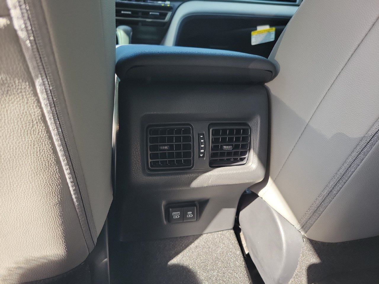Used 2026 Toyota Camry SE FWD image 11