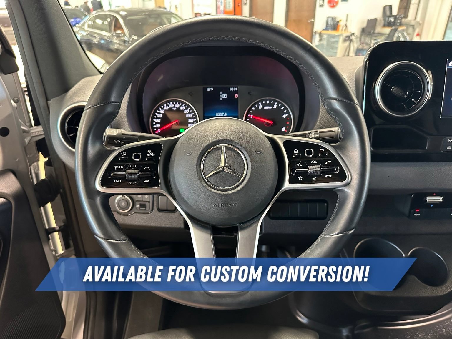 Used 2023 Mercedes-Benz Sprinter 2500 image 25