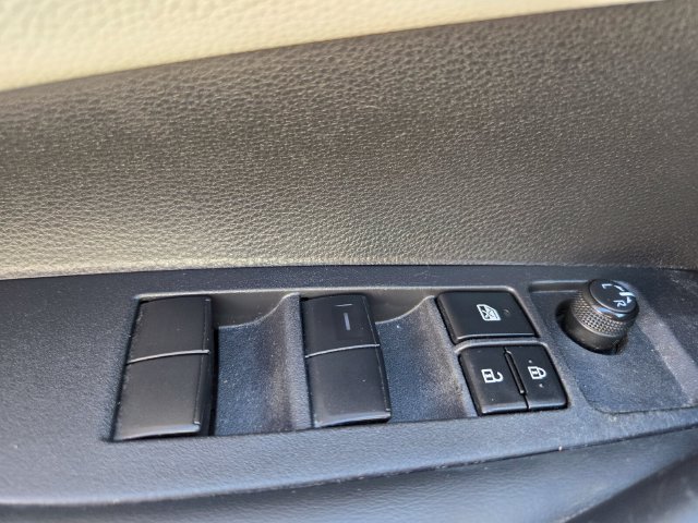 Used 2024 Toyota Corolla SE FWD image 35