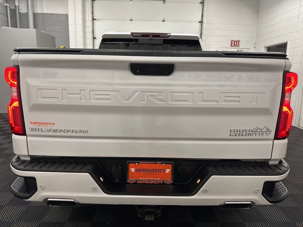 Used 2019 Chevrolet Silverado 1500 High Country w/ Technology Package image 8