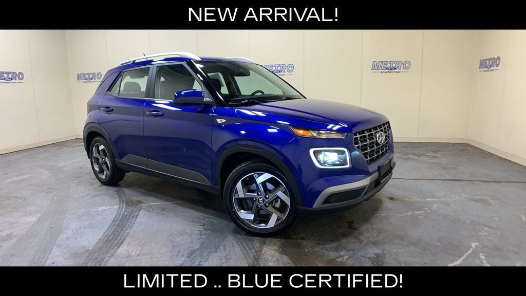 Used 2024 Hyundai Venue Limited FWD image 1